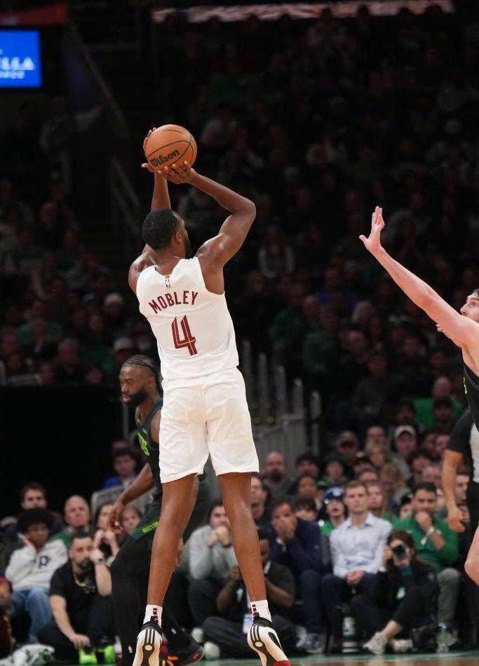 KAIYUN-塔图姆连续十场比赛得分超过赛况扑朔迷离，DWG挑战极限！的简单介绍